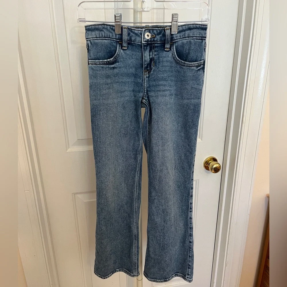Abercrombie Kids Mid-Rise Flare Jeans in a girls size 11/12, medium wash